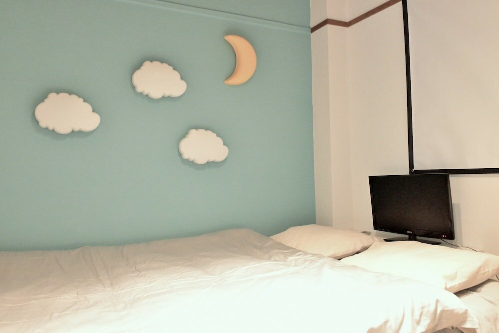 Фото Local Nishijin Apartment