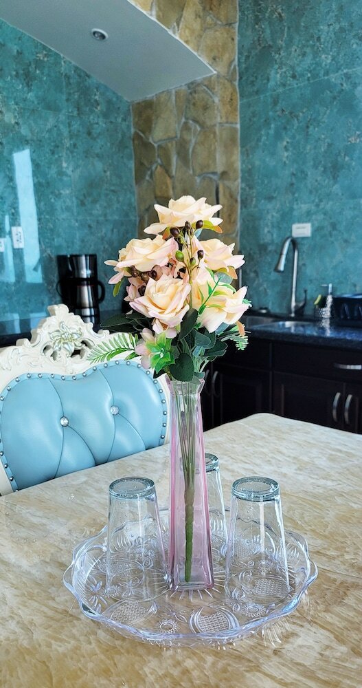 Фото Golden Bay Belize Hotel