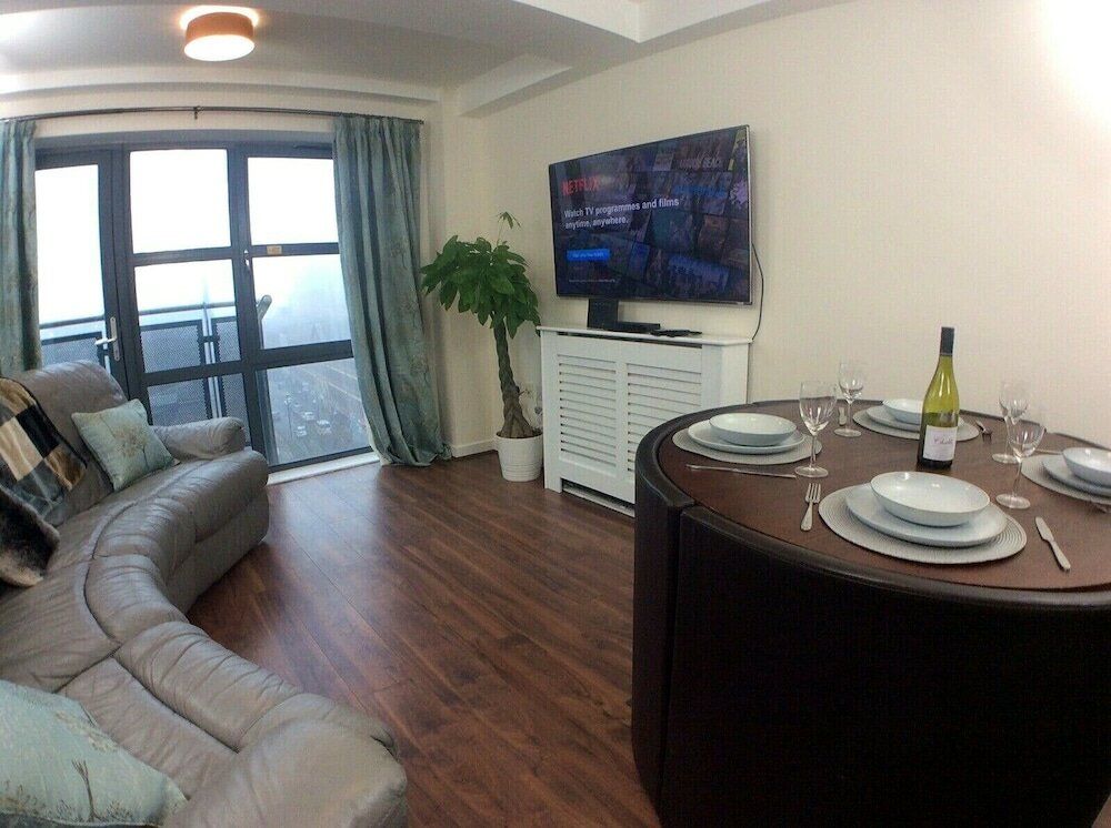 Фото Igloo ViewPoint City Centre Retreat