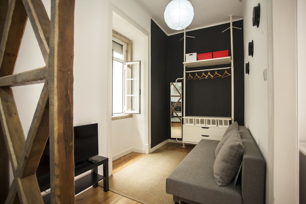 Фото Cool Lisbon Apartment