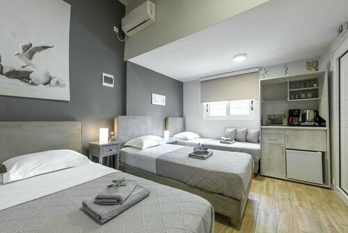 Гостиница Comfort Stay Airport Studios - Free shuttle from the Athens Airport