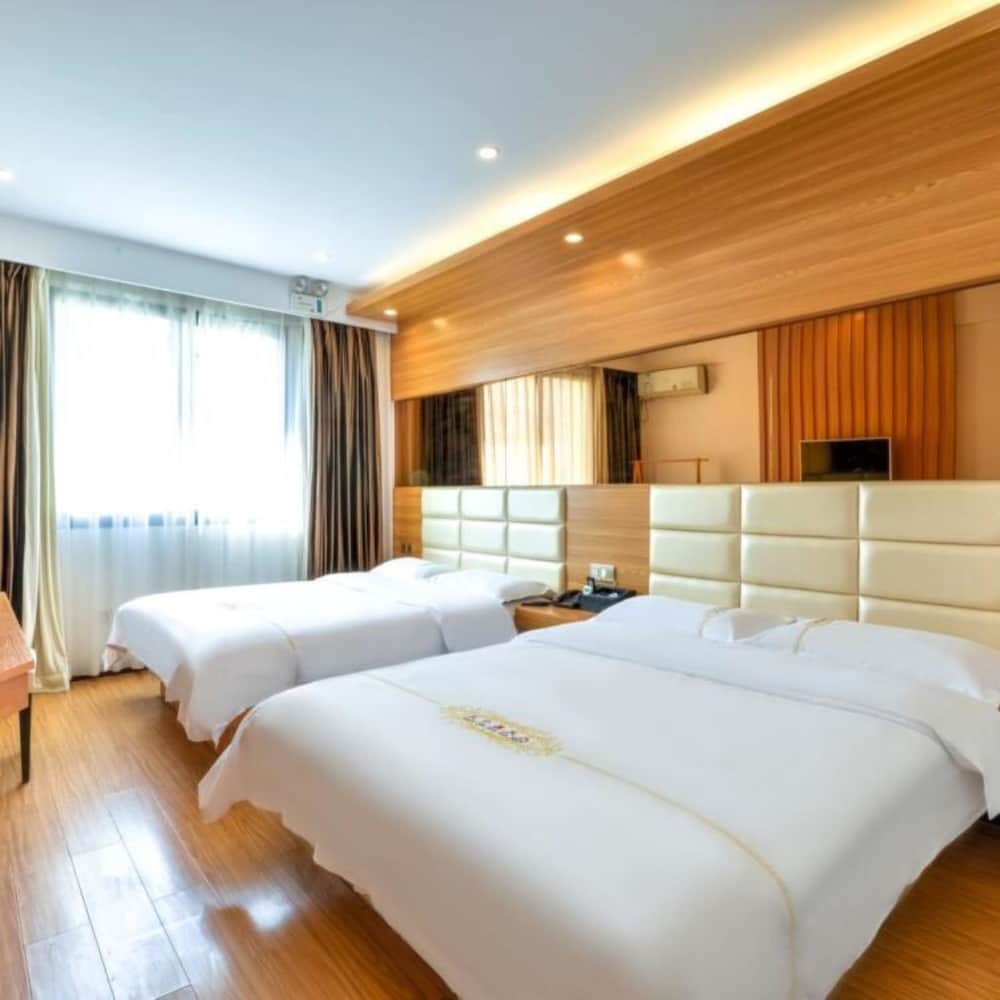 Фото Brother Commercial Hotel