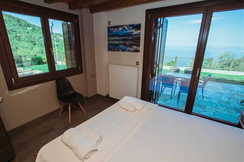 Фото Villa Mylopotamos