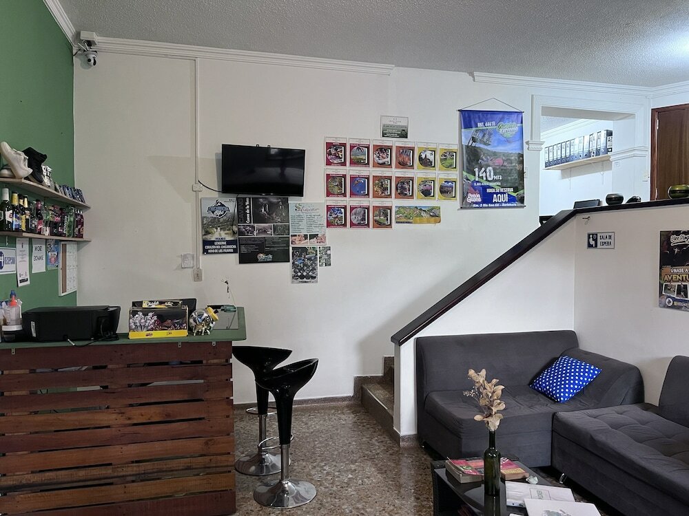 Фото Green Door Boutique