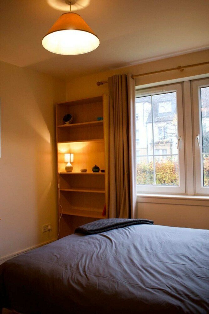 Фото Bright Apartment Close to City Centre