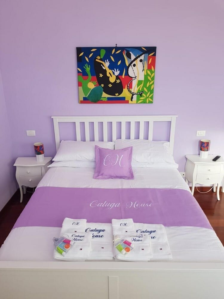 Фото Caluga House