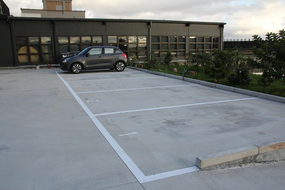 Фото Howj Hostel