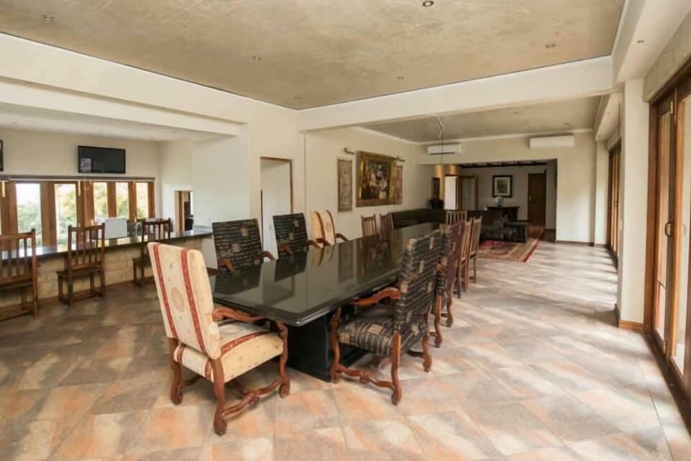 Фото Inn On Mars