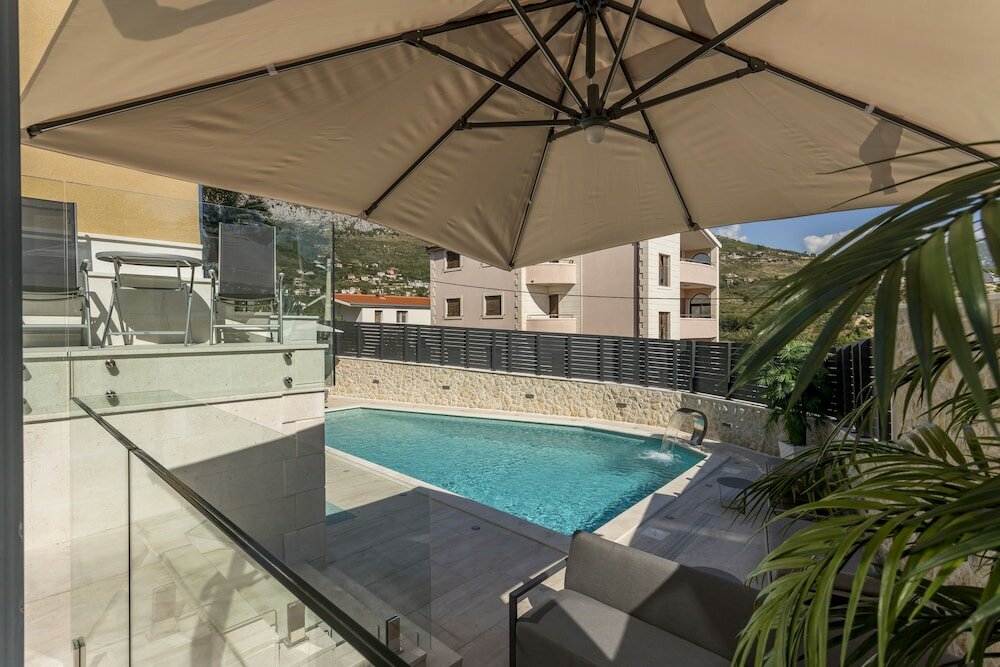 Фото Luxury Suites