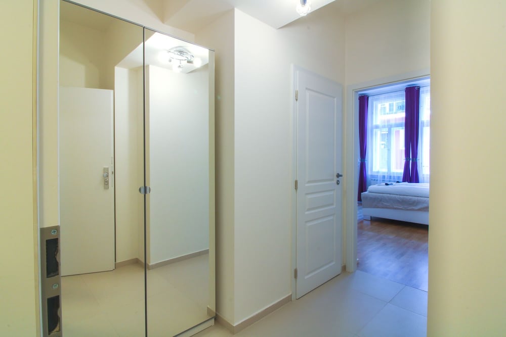 Фото Bouquet Apartments