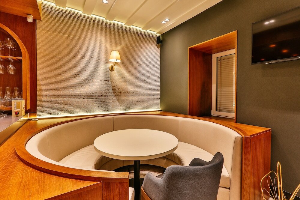 Фото Apartmani Luka - Vila Brzulović