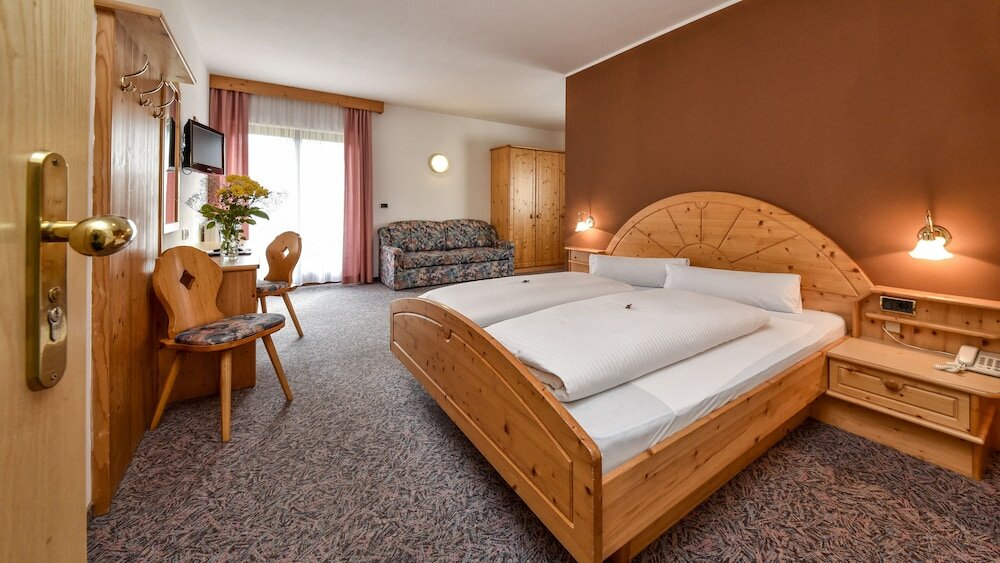 Фото Hotel Föhrenhof