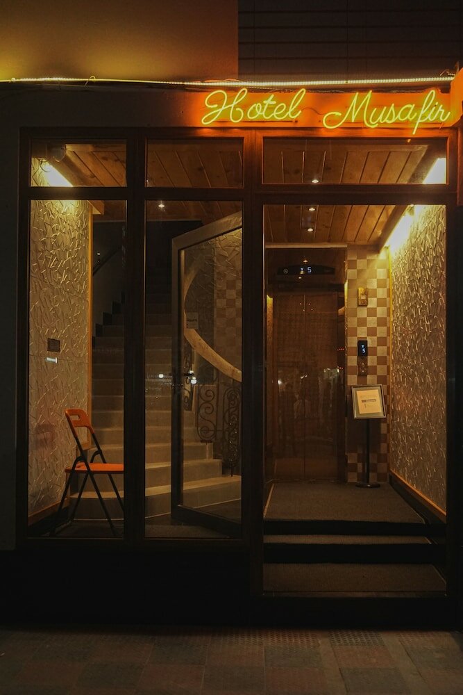 Фото отеля 1