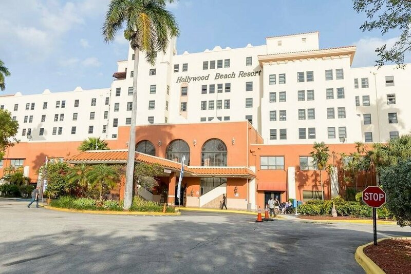 Гостиница 421 Studio Apartment Hollywood Beach Resort в Голливуде