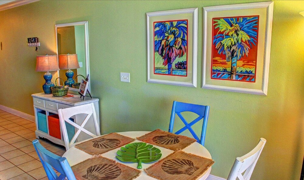 Фото Emerald Beach by Forehand Rentals