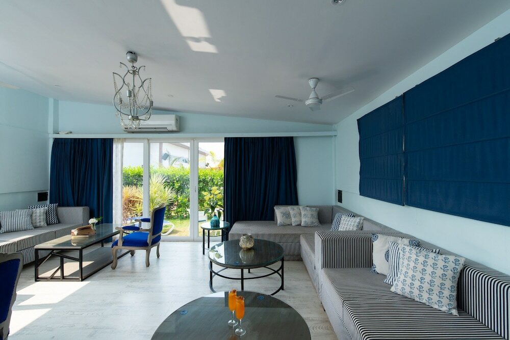 Фото Living Room Beach Resort