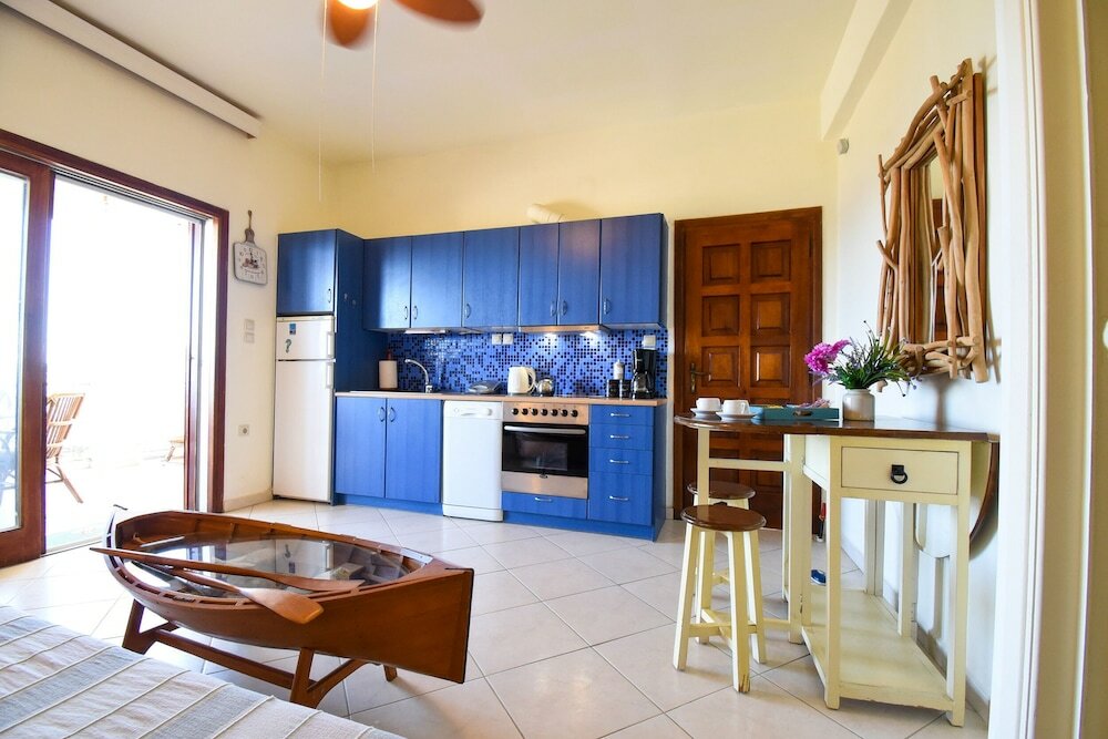 Фото Areos Galaxy Apartments With Beach View