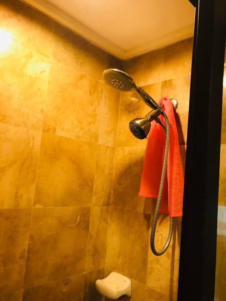 Фото City Suites Ramos Tower