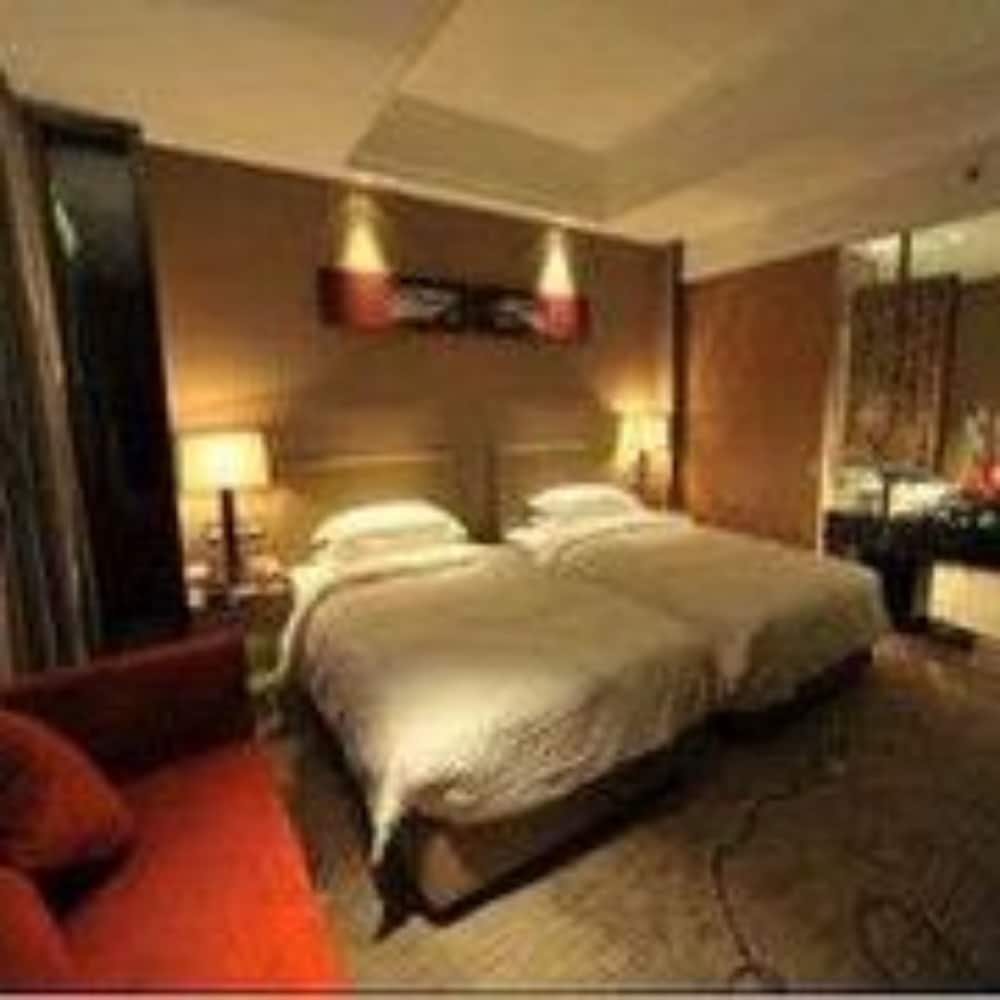 Фото Ramada by Wyndham Xian Bell Tower