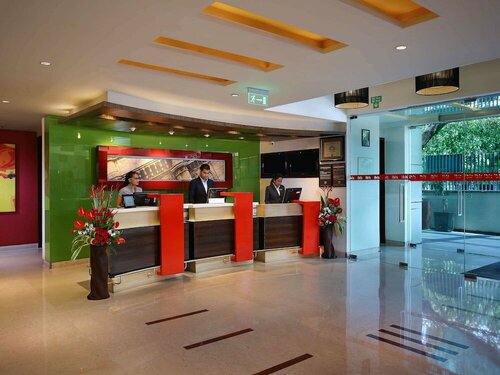 Гостиница Ibis Mumbai Airport Hotel