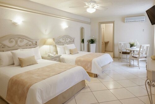 Гостиница Hotel & Suites Quinta Magna