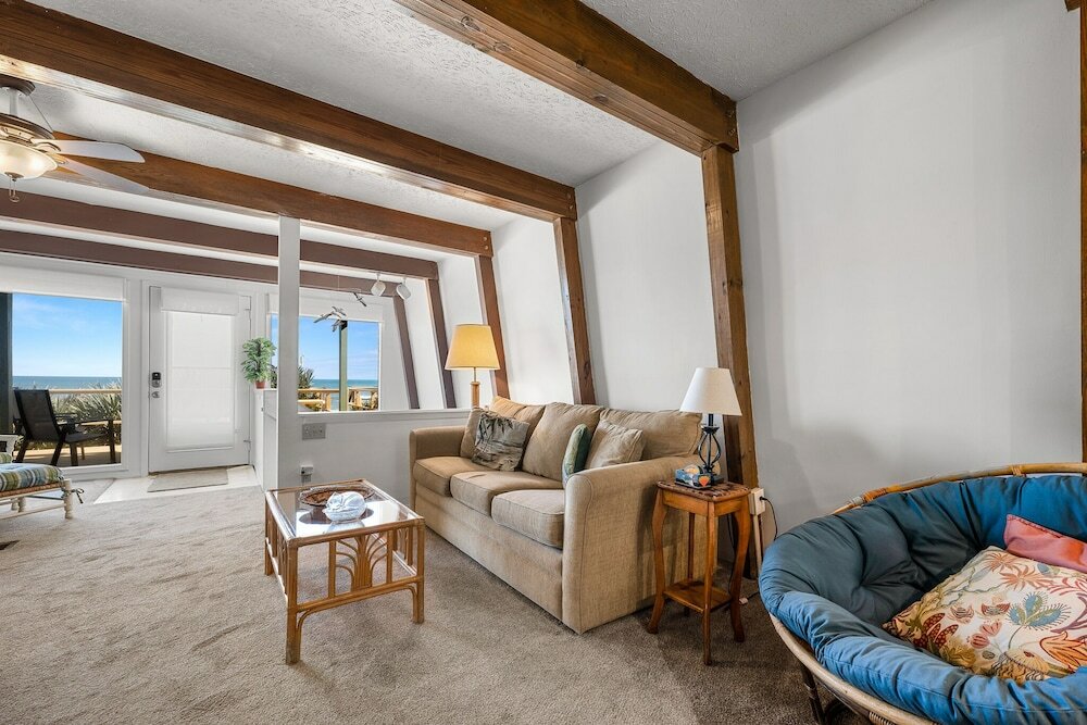 Фото Oasis Beach House