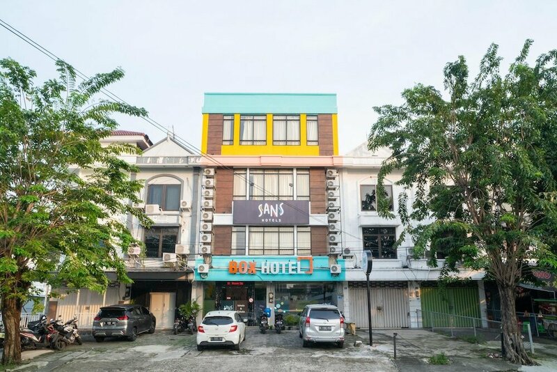 Гостиница Sans Hotel Kupang Indah Surabaya в Сурабае