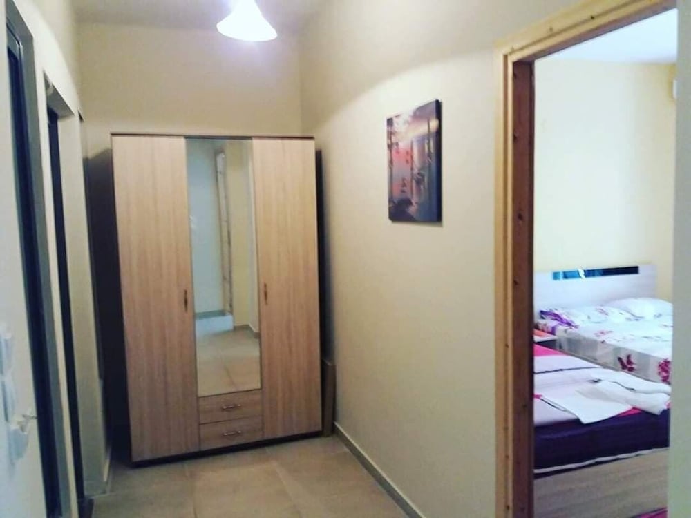 Фото Elizabeth Hotel