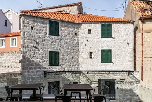 Гостиница Historic Plaza Varos - Adults Only в Сплите