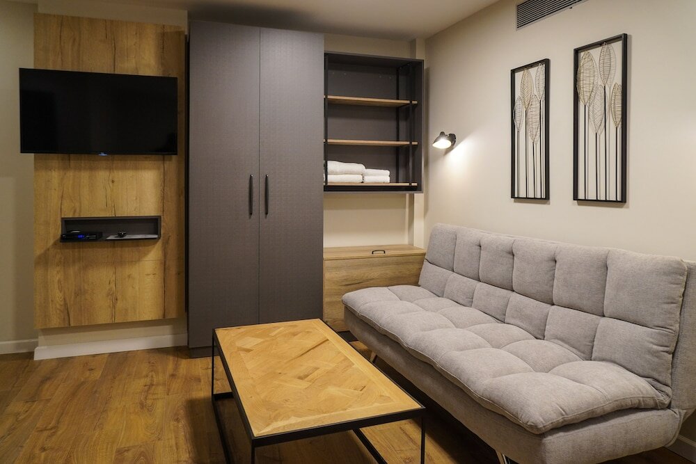 Фото Apartique Hotel