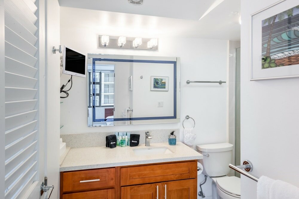 Фото 7th Floor Garden View Condo In Walking Distance to Waikiki Beach by Redawning