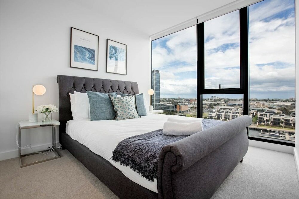 Фото Delightful 2br Riverview@docklands