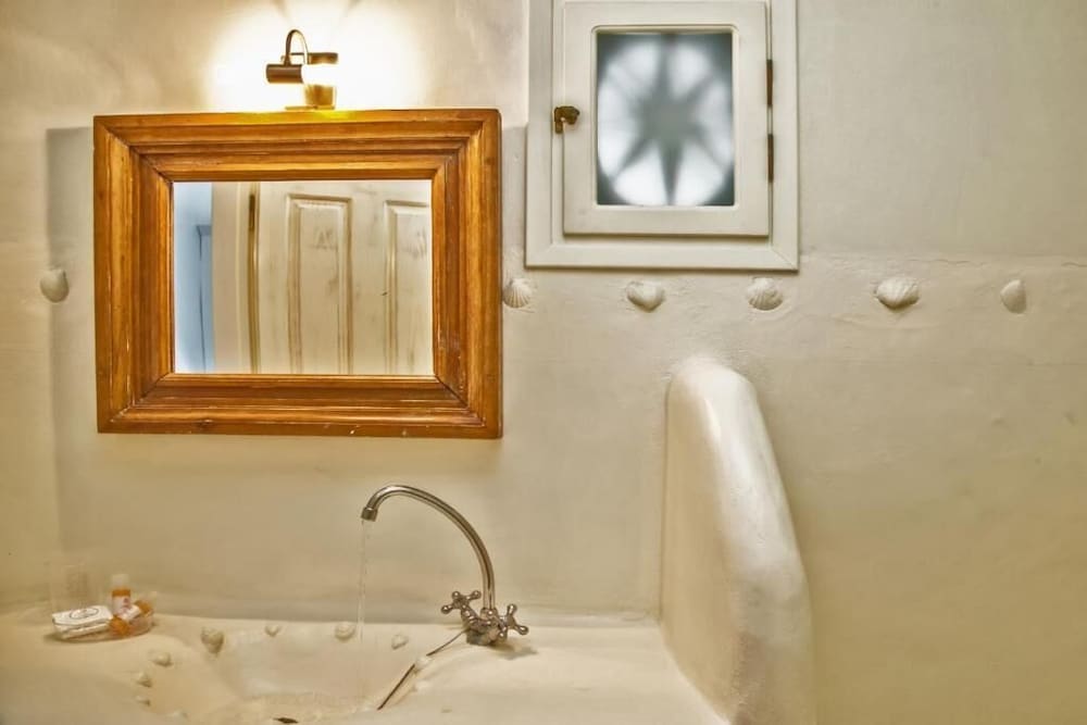 Фото Onar Hotel and Suites