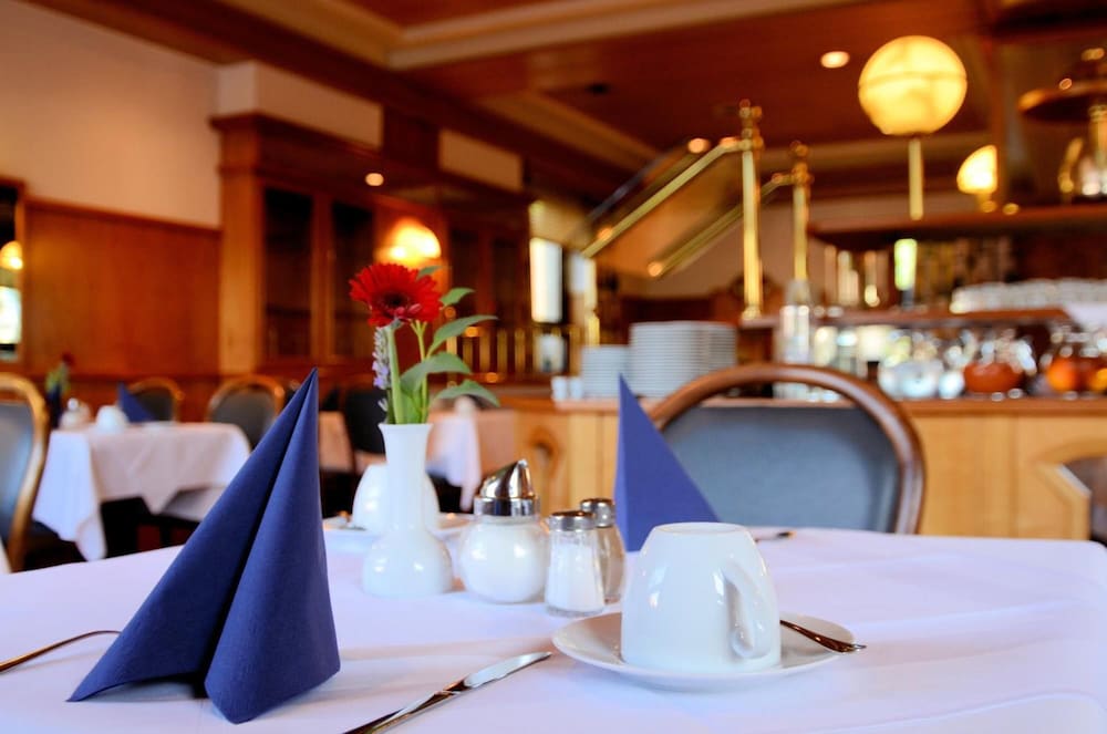 Фото Hotel Altbacher Hof