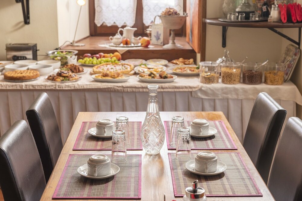 Фото Melanthi Traditional Hotel