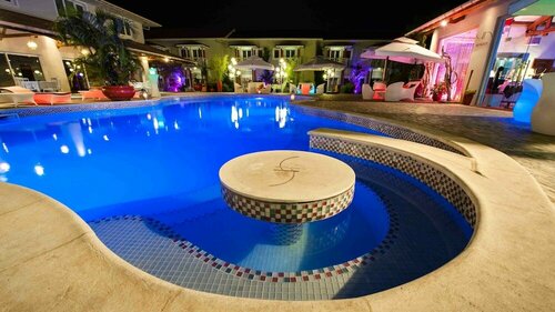 Гостиница Nomad Suites Residence в Либревиле