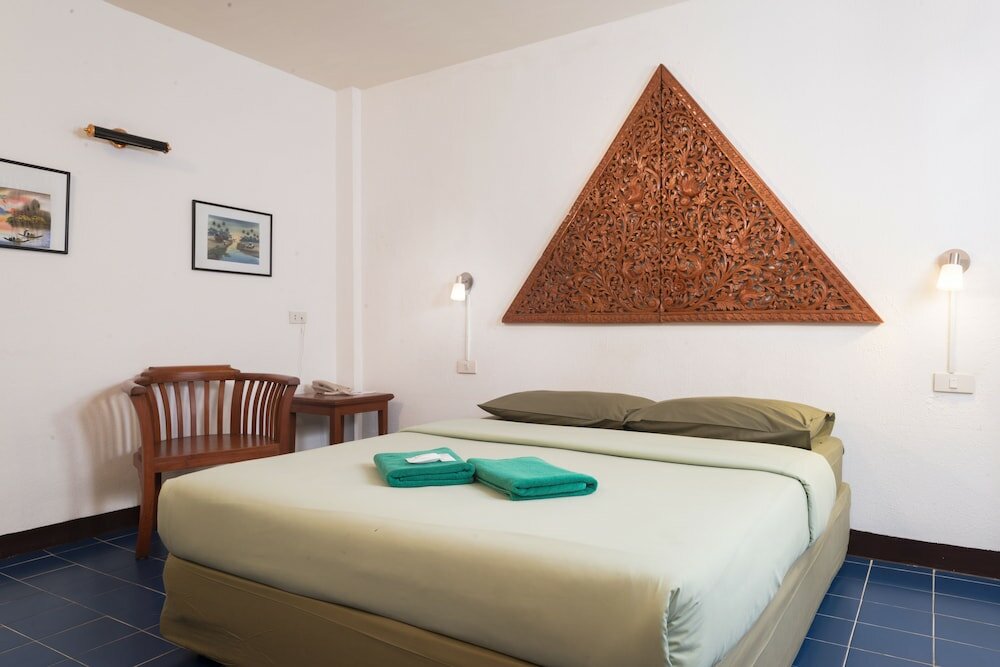 Фото New Road Guest House - Hostel