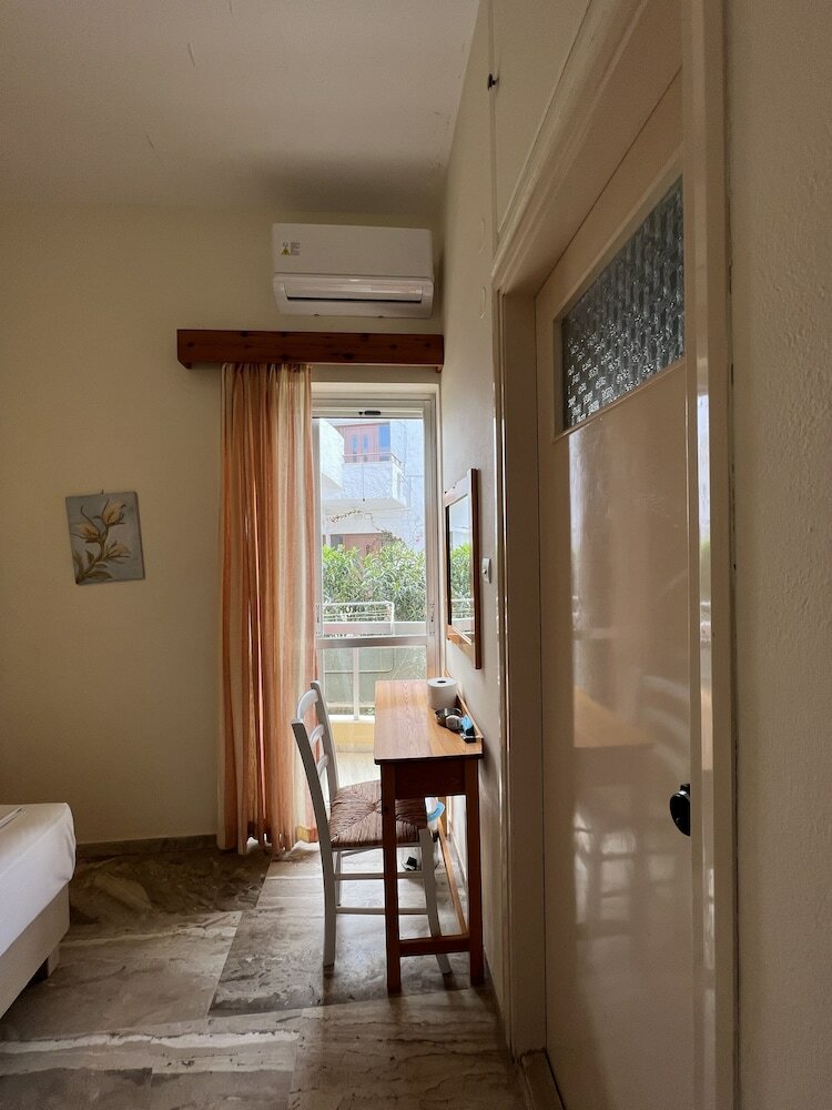 Фото Neapolis Rooms & Apartments