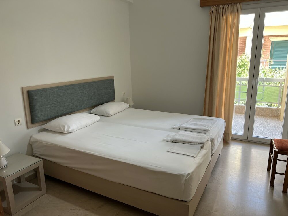 Фото Neapolis Rooms & Apartments