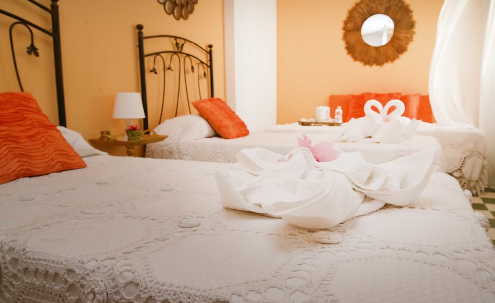 Фото Hostal La Fonda