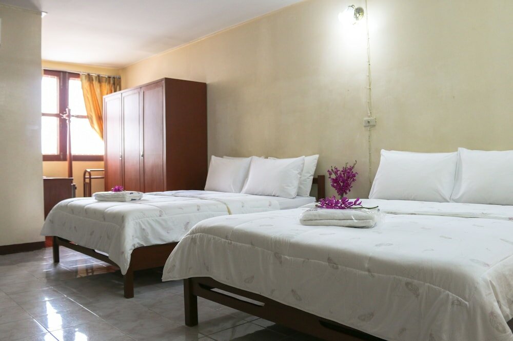 Фото Nakorn Ping Hotel 