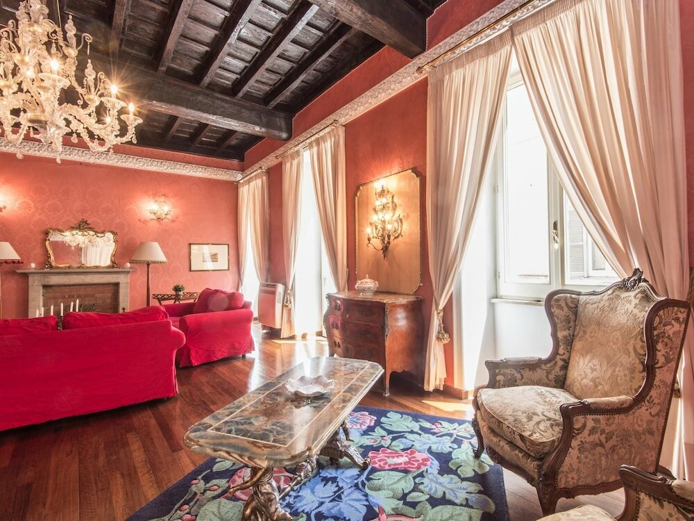Фото Rsh Spanish Steps Luxury Apartment