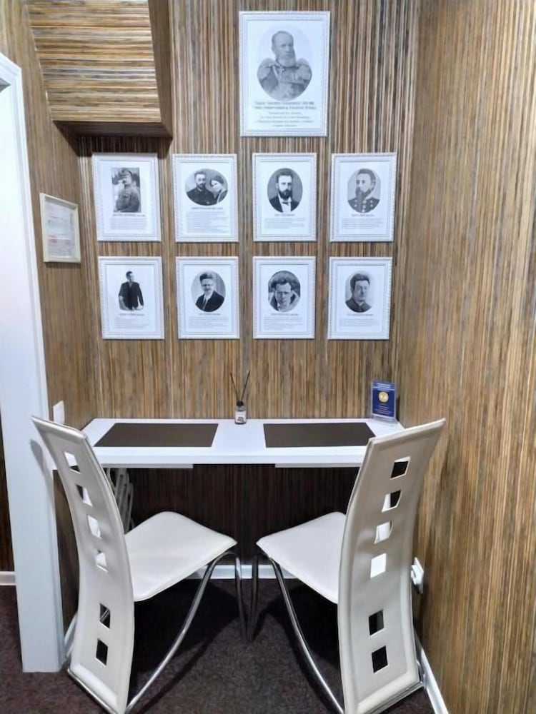 Фото L. E. S. Hostel