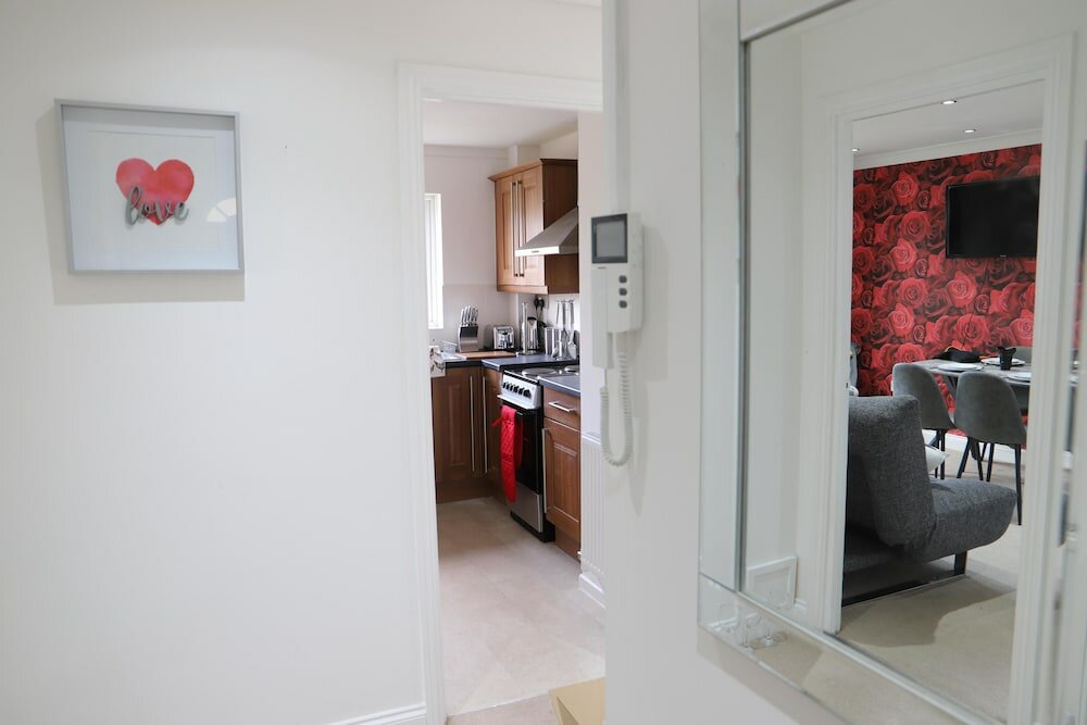 Фото Nec - Airport Short Stay