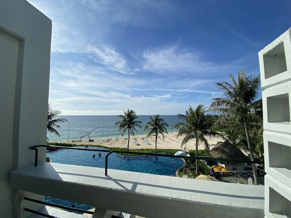 Фото The Moon Beach Museum Resort