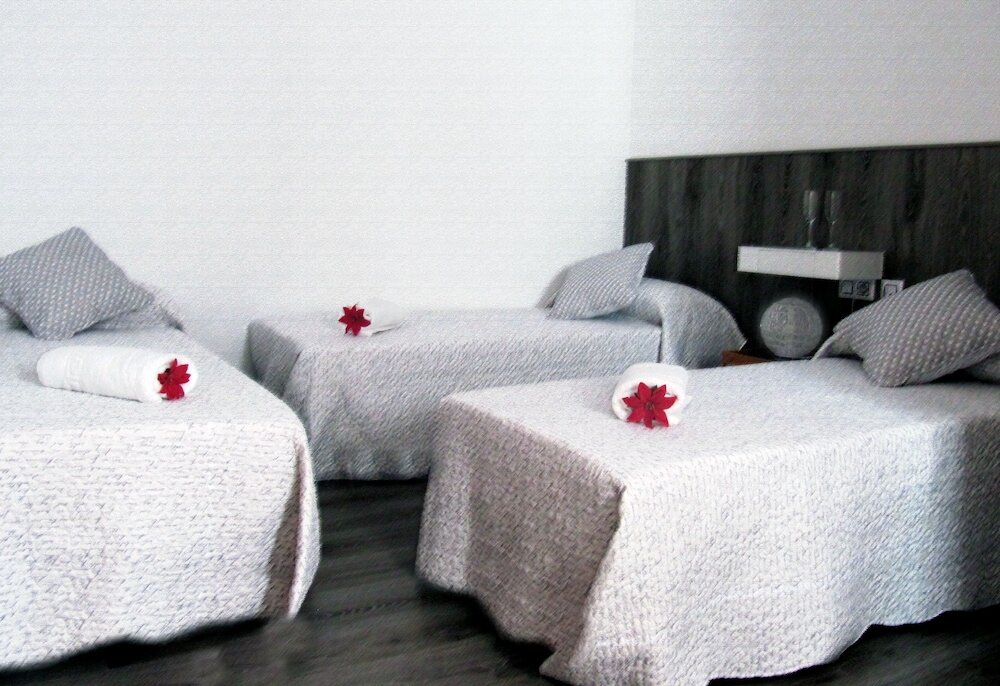 Фото Hostal Pensió Maricel