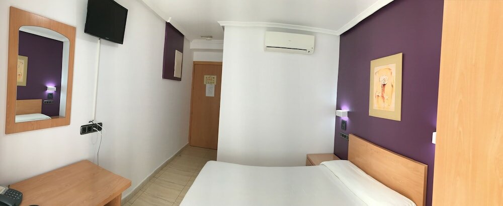 Фото Hostal Meseguer