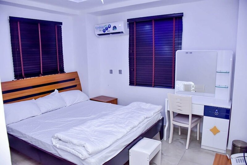 Гостиница Thrivemax Hotel and Suites в Лагосе