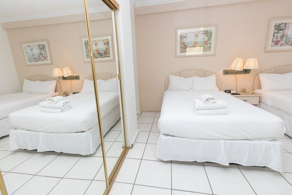 Фото 217 Hollywood Beach Resort