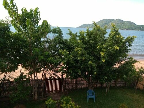 Гостиница Impeccable 3-bed Cottage in Cape Maclear